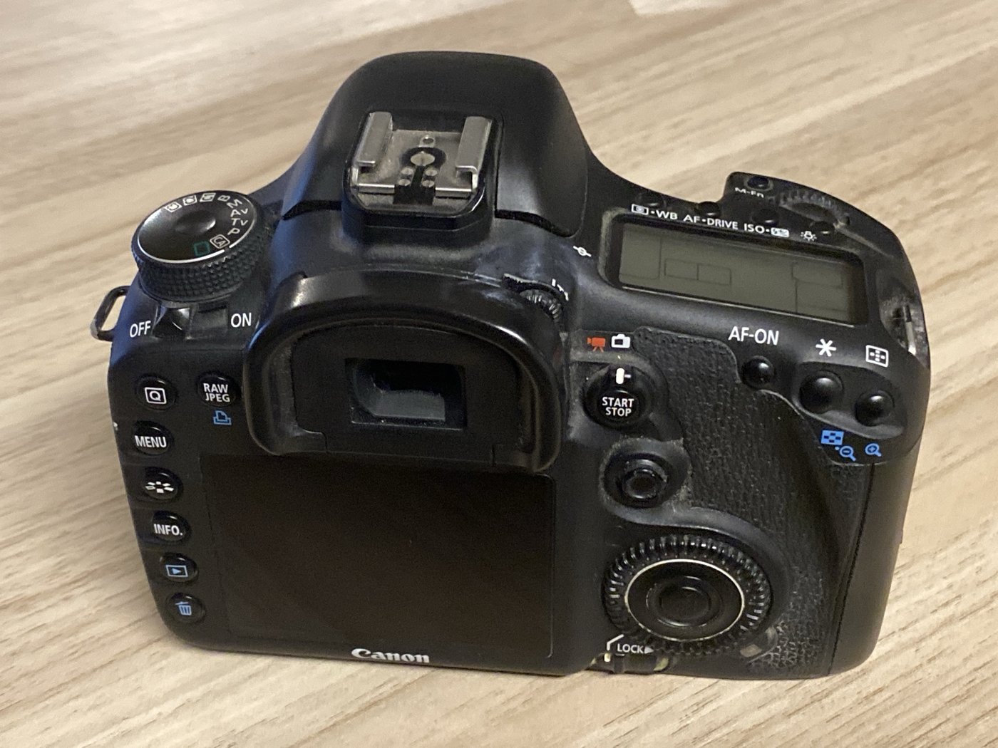 Canon EOS 7D, weitere Ansicht