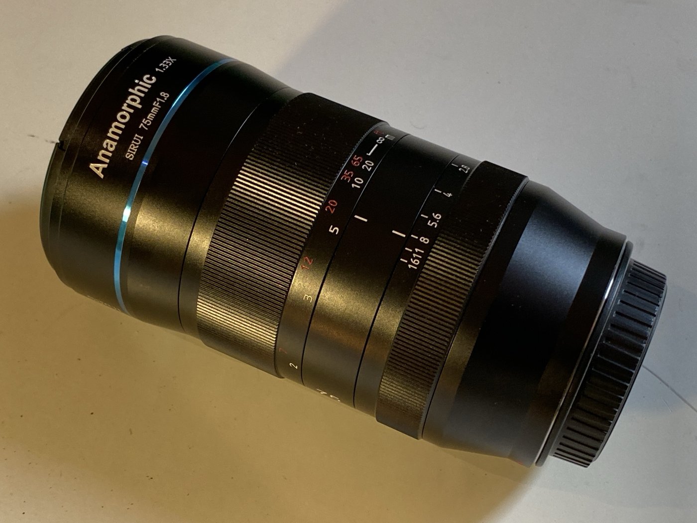 Sirui Anamorphic 1.33x 75mm F1.8